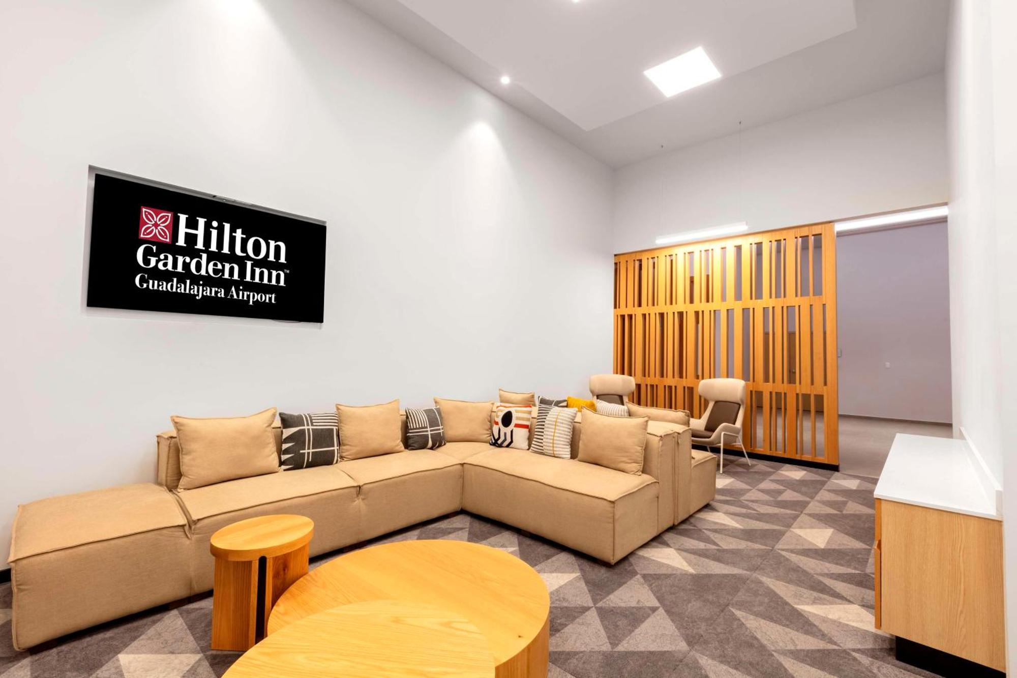 Hilton Garden Inn Guadalajara Airport El Zapote  Dış mekan fotoğraf